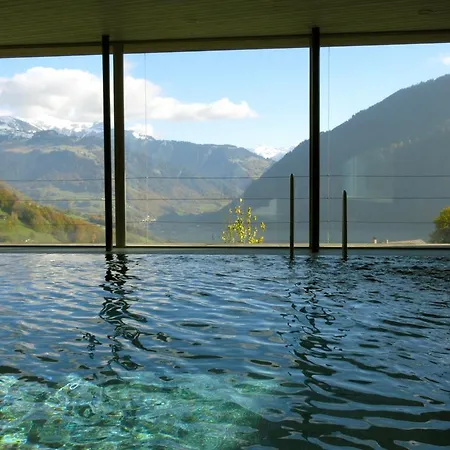 谢萨普拉纳酒店 3* Seewis im Prätigau